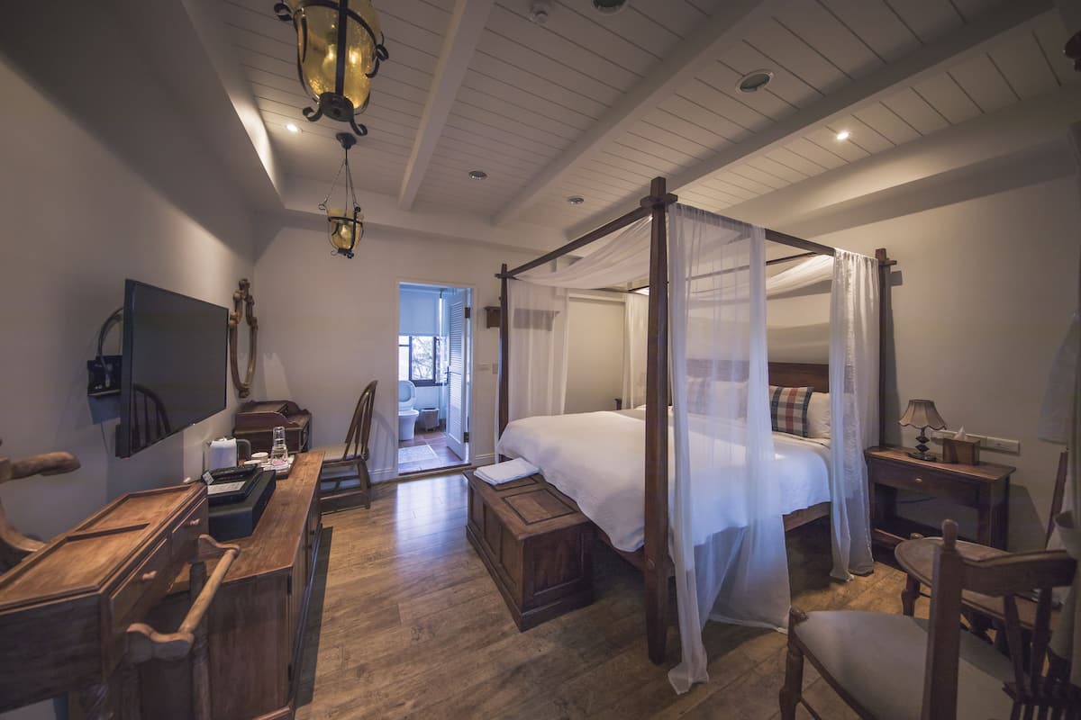 Standard Double Room, 1 King Bed