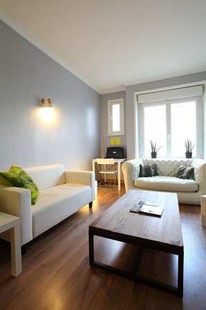 Télévision à écran plat