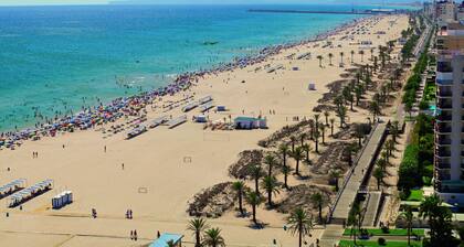 Increíble! Lujoso apartamento frente al mar 27m2 de terraza, wifi FIBRA 150MBS, A/A, Parking-ALQUILER SOLO FAMILIAS