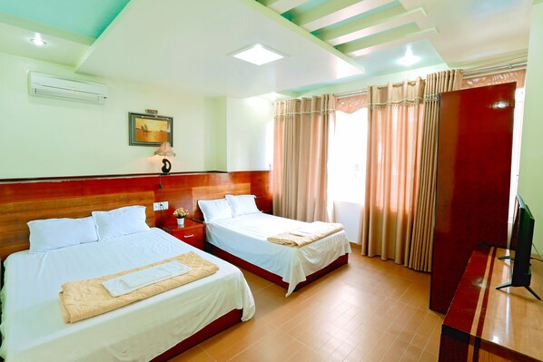 Deluxe Room, Mountain View | Minibar, desk, free WiFi - Daiichi Cat Ba Hotel (Hai Phong)