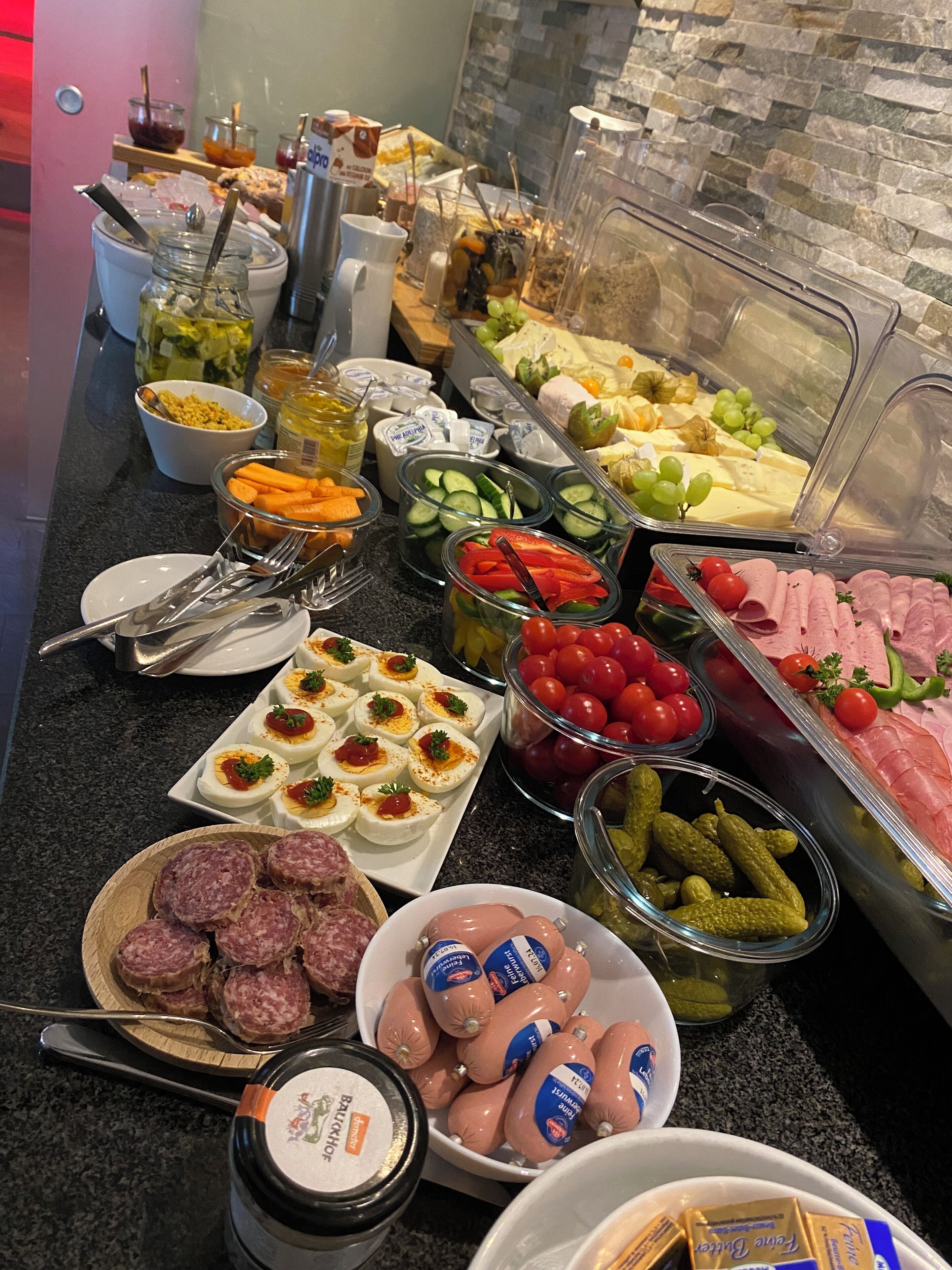 daily buffet breakfast (eur 9 per person)