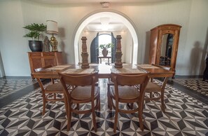 Dîner et souper servis sur place, cuisine italienne