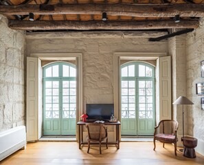 Décoration personnalisée, rideaux occultants, chambres insonorisées