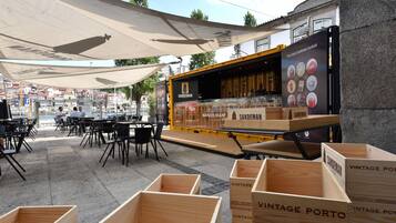 Daily full breakfast for a fee