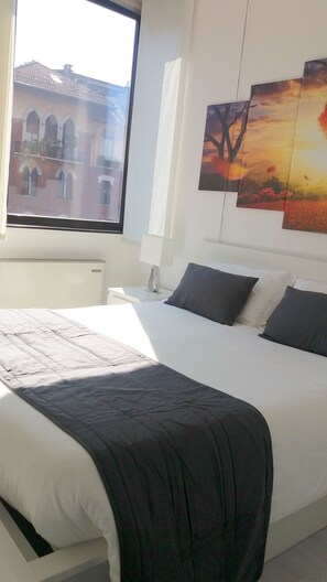 Superior Apartment, 1 Bedroom | Desk, free WiFi