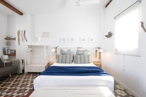 熨斗/熨衣板、免费 WiFi、床单