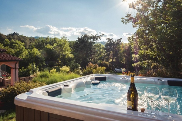 Idromassaggio all'aperto