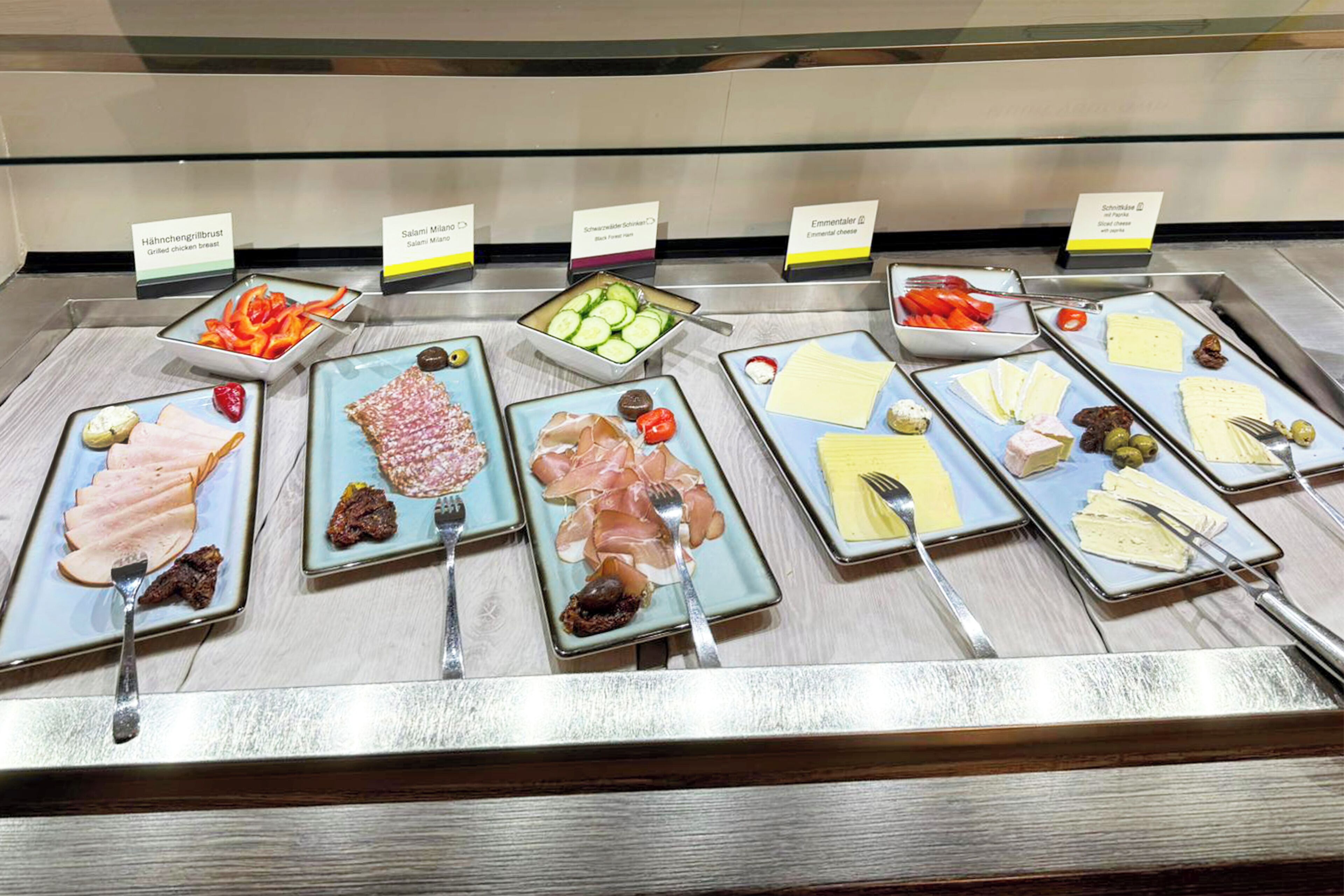 Daily buffet breakfast for a fee