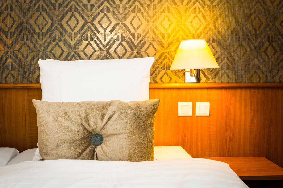 Minibar, két bảo mật tại phòng, phòng cách âm