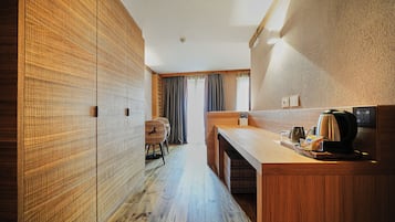 Junior-Studiosuite | 1 Schlafzimmer, hochwertige Bettwaren, Minibar, Zimmersafe