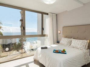 2 chambres, fer et planche Ă repasser, Wi-Fi, draps fournis