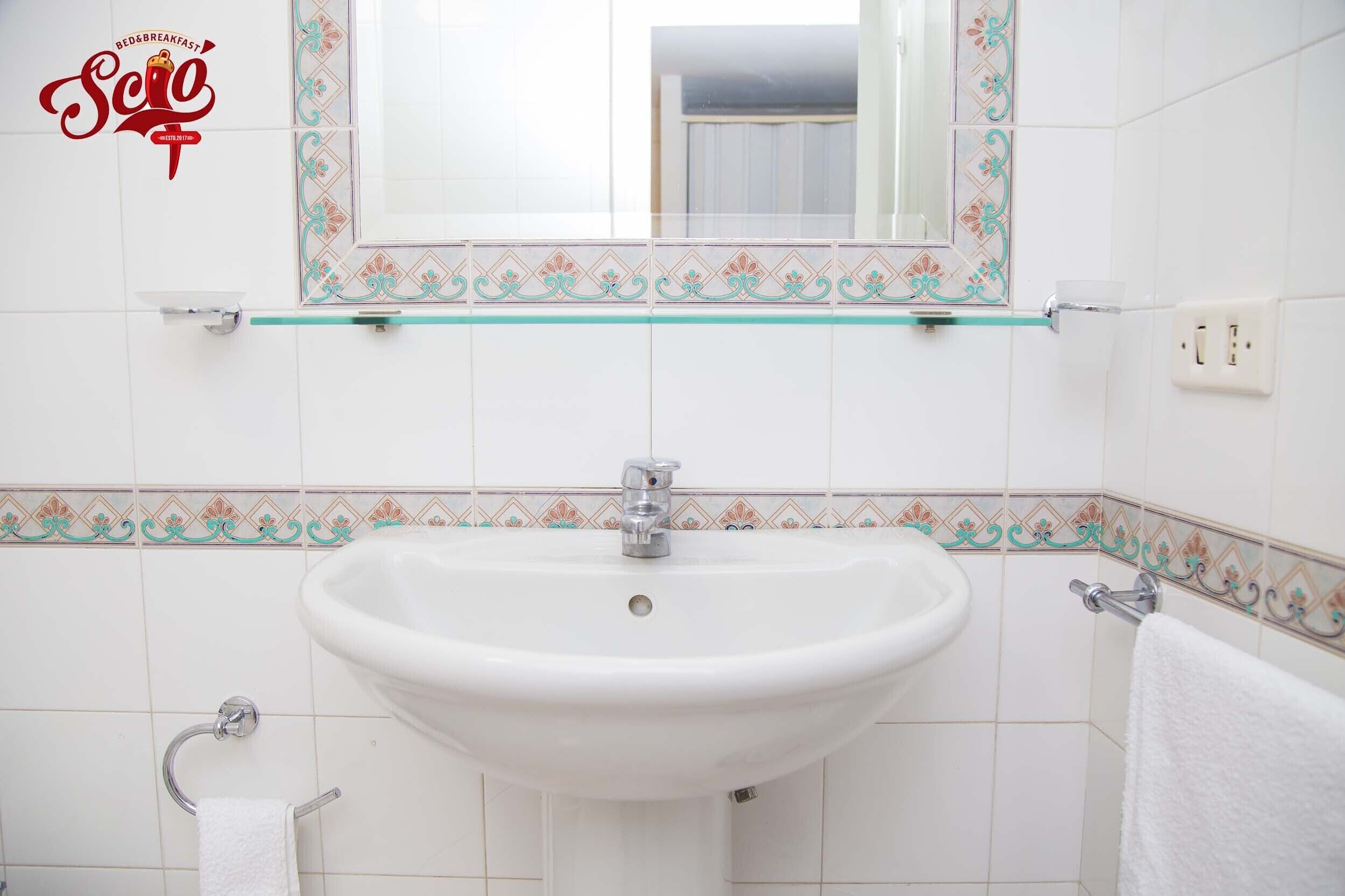 Doccia, asciugacapelli, bidet, asciugamani