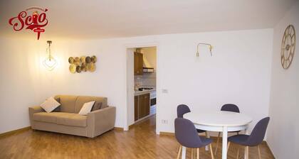 very central and elegant apartment suitable for couples and families