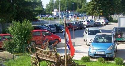 Guesthouse Ivac Inn Zagreb Airport