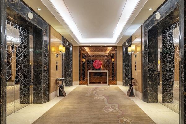 Elevator