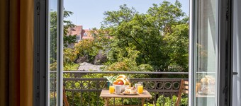 Tesla Boutique Apartments & Rooms