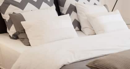 Tesla Boutique Apartments & Rooms