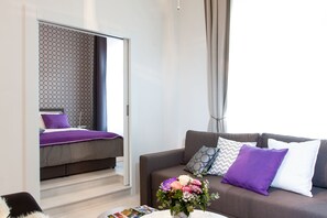 Appartement Supérieur, 1 chambre | Coin séjour | Télévision à écran plat de 40 pouces avec chaînes numériques, télévision