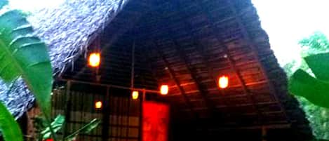 Pintu masuk properti
