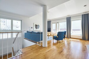 Casa Premium, 4 camere da letto, terrazzo | Una scrivania, insonorizzazione, Wi-Fi gratuito, lenzuola
