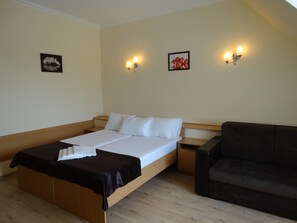 Standard Twin Room (12,15) | In-room safe, iron/ironing board, free WiFi - Emigrant Mini Hotel (Sochi)