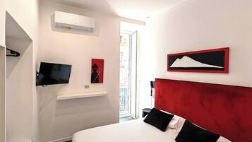 Caja de seguridad en la habitación y sistema de insonorización