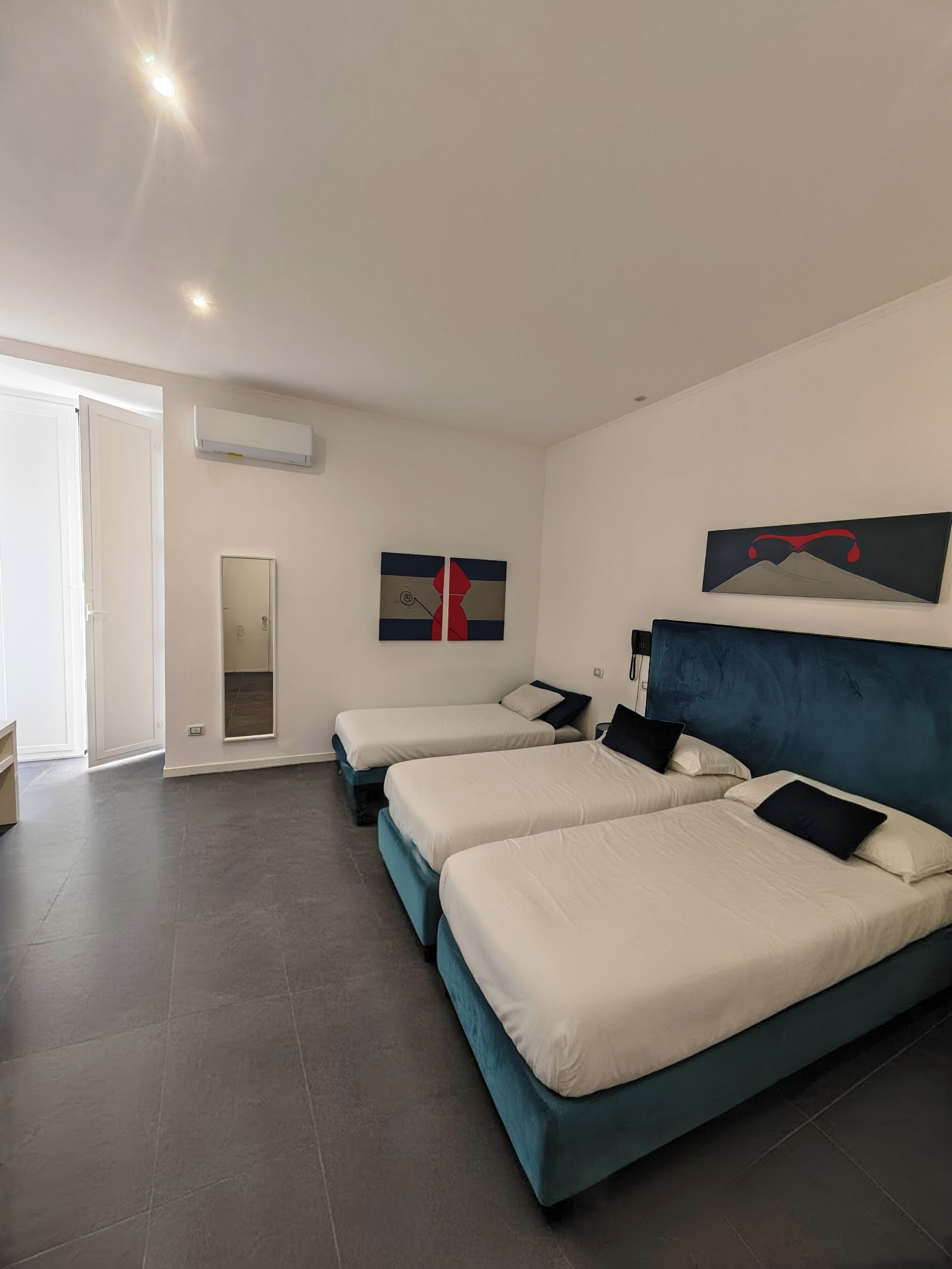 classic triple room | in-room safe, soundproofing, free wifi, bed sheets