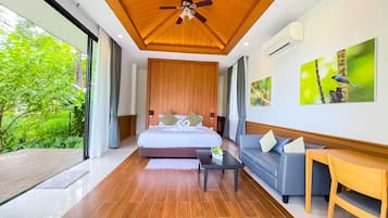 Premium bedding, minibar, in-room safe, desk