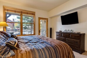 3 bedrooms, iron/ironing board, travel cot, WiFi