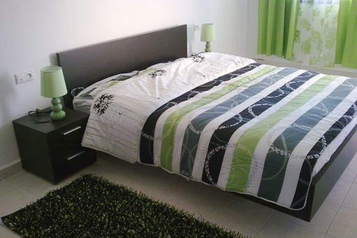 Departamento Confort | Muebles diferentes, cortinas blackout y ropa de cama