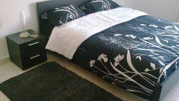 Exclusive Apartment, 2 Bedrooms | Individually furnished, blackout drapes, bed sheets