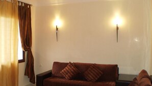 Unclassified image, 2 of 10, button - Complexe Kabila vista (Allyene)