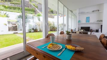 Desayuno buffet incluido todos los días