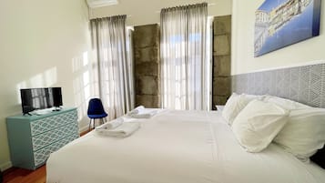 Decoración personalizada, muebles diferentes y cunas gratuitas