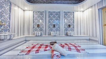 Couples treatment rooms, steam room, massages