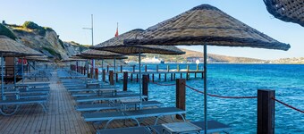 The Nowness Luxury Hotel & Spa (Adults Only 16+)