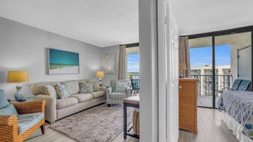 Smart TV, DVD player, stereo