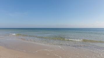 Na praia