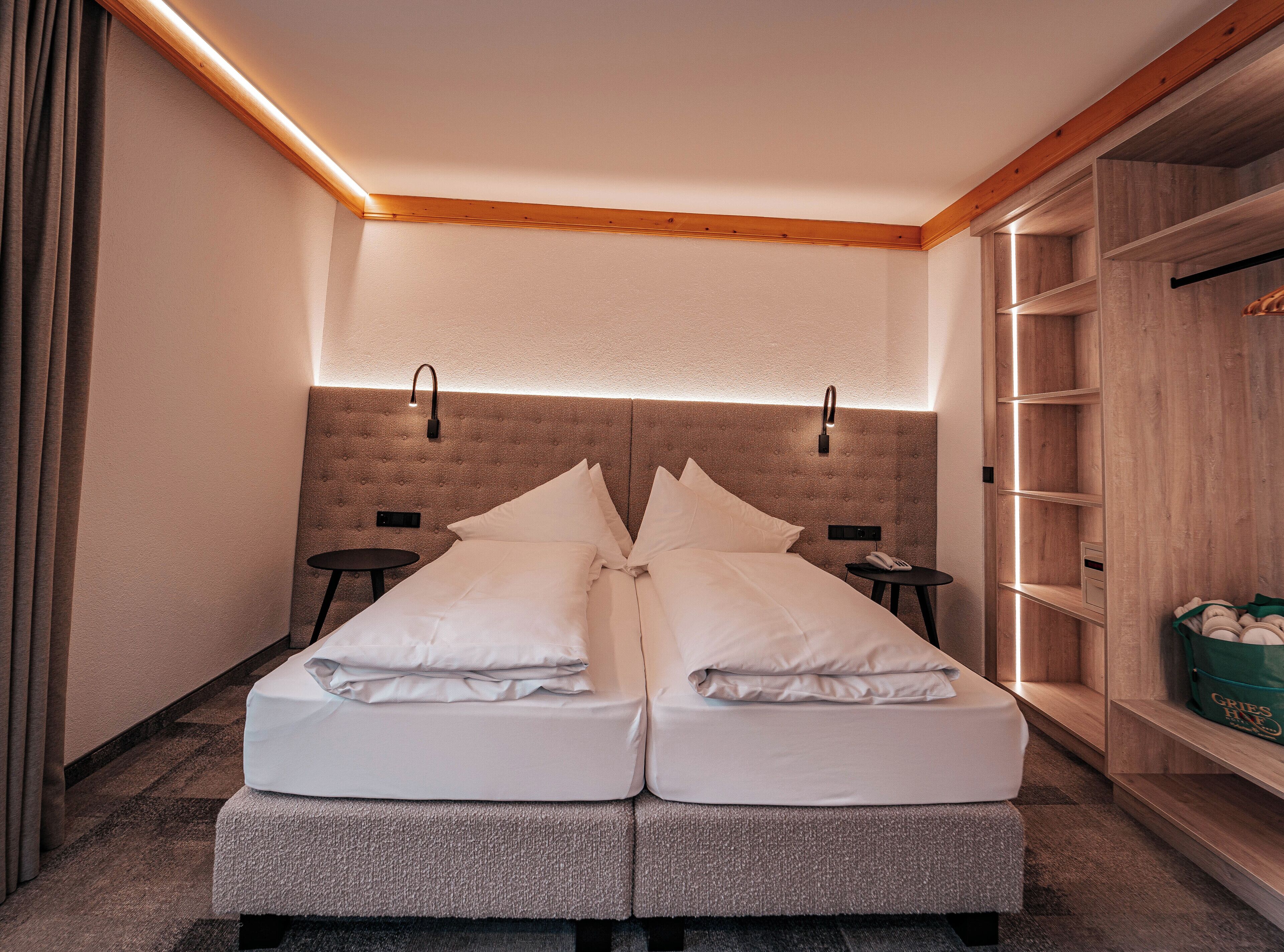 Suite | Minibar, in-room safe, desk, free WiFi