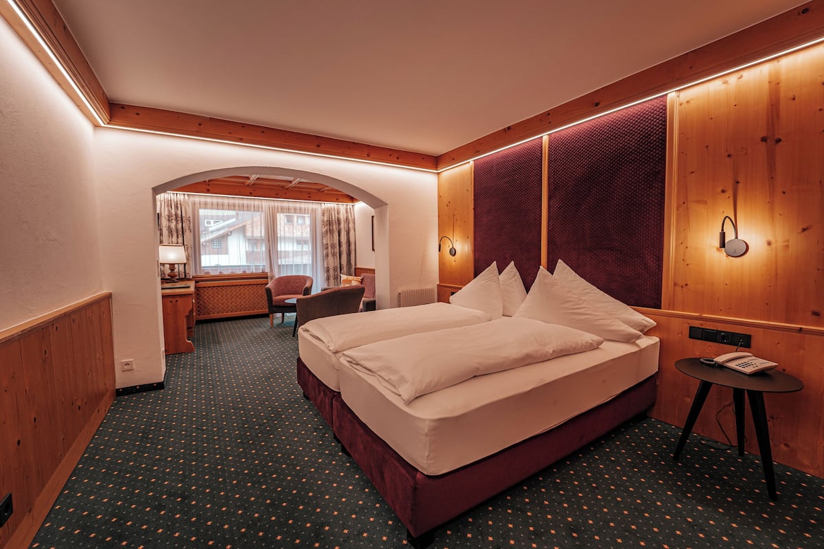 Deluxe Double Room | Minibar, in-room safe, desk, free WiFi