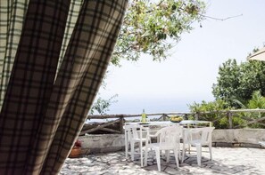 Interior detail - Relais Gea (Massa Lubrense)