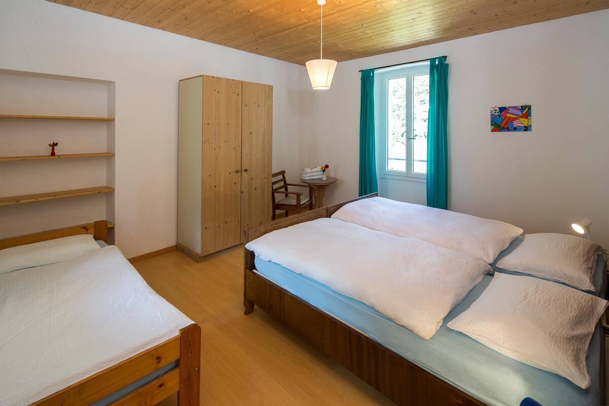 Desk, rollaway beds, free WiFi, bed sheets