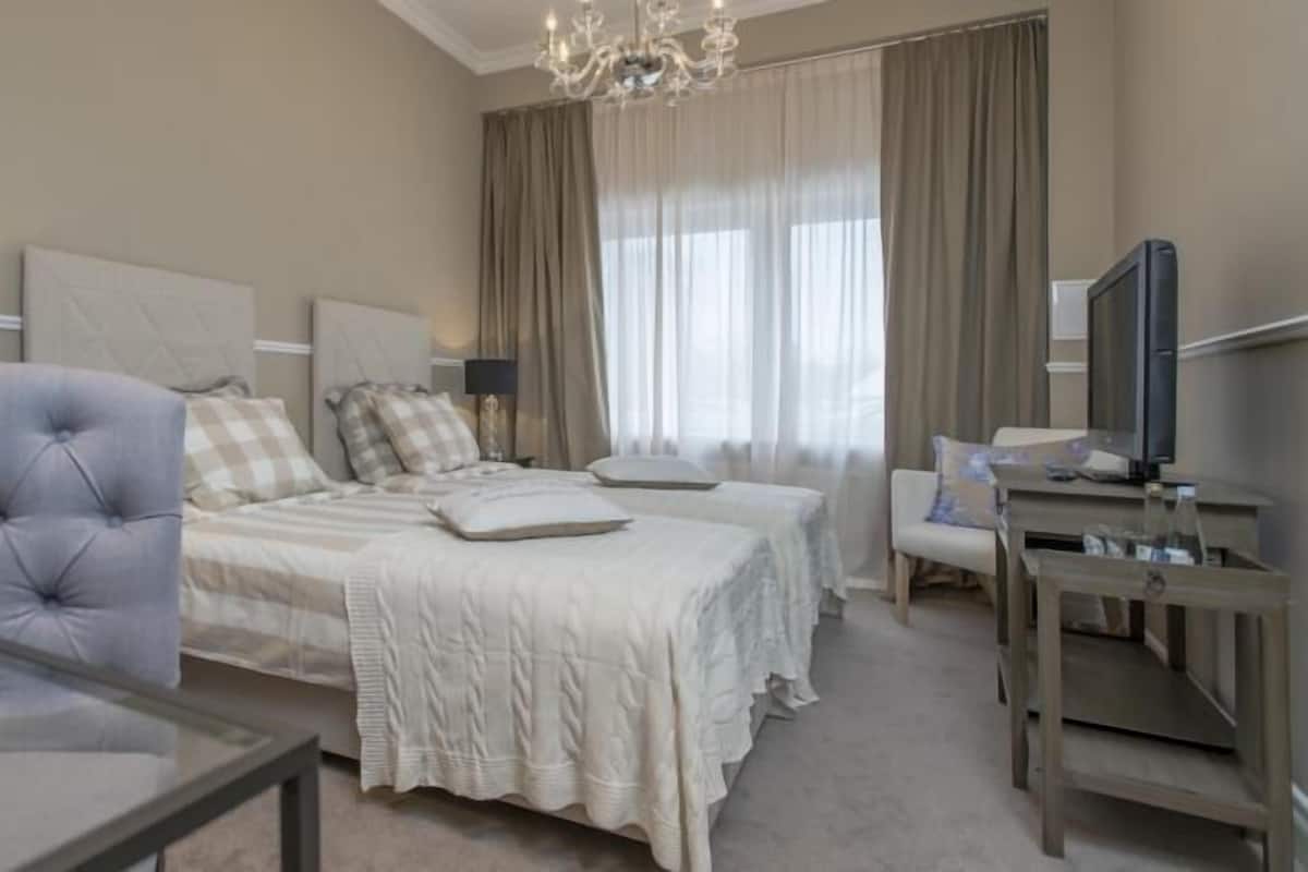 Classic Twin Room