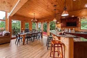 Interior - Mystic Moonlight, Hot tub, Pool Table, Theater, 560 FREE tickets each paid day! (Sevierville)