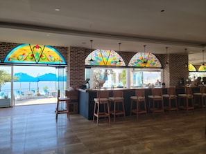 Frühstück, Mittagessen, internationale Küche, Blick aufs Meer