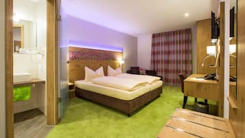 Comfort Double Room | Hypo-allergenic bedding, down comforters, in-room safe, desk