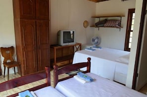 Minibar, iron/ironing board, free WiFi, bed sheets