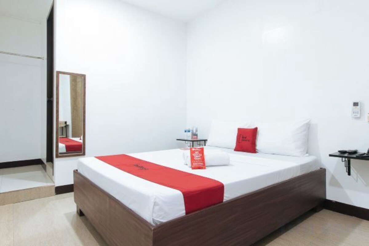 Bureau, Wi-Fi gratuit, draps fournis