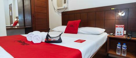 Habitación Deluxe | Escritorio, wifi gratis, ropa de cama