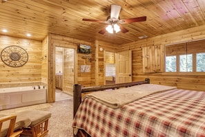 3 bedrooms, iron/ironing board, free WiFi, bed sheets - Mountain Music, Hot Tub, Theater Room, WIFI,  $560 FREE tickets each paid day!!! (Sevierville)